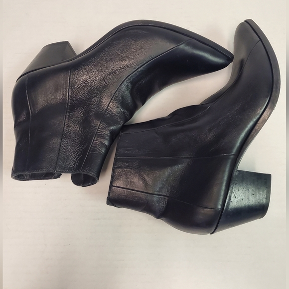 Saint Laurent Finn leather boots Saint Laurent size 40 black - Picture 9 of 16